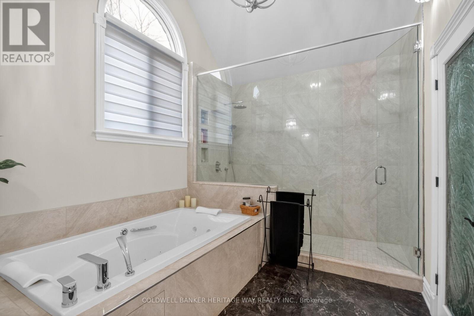 102 Heron Lane Property Photo 37
