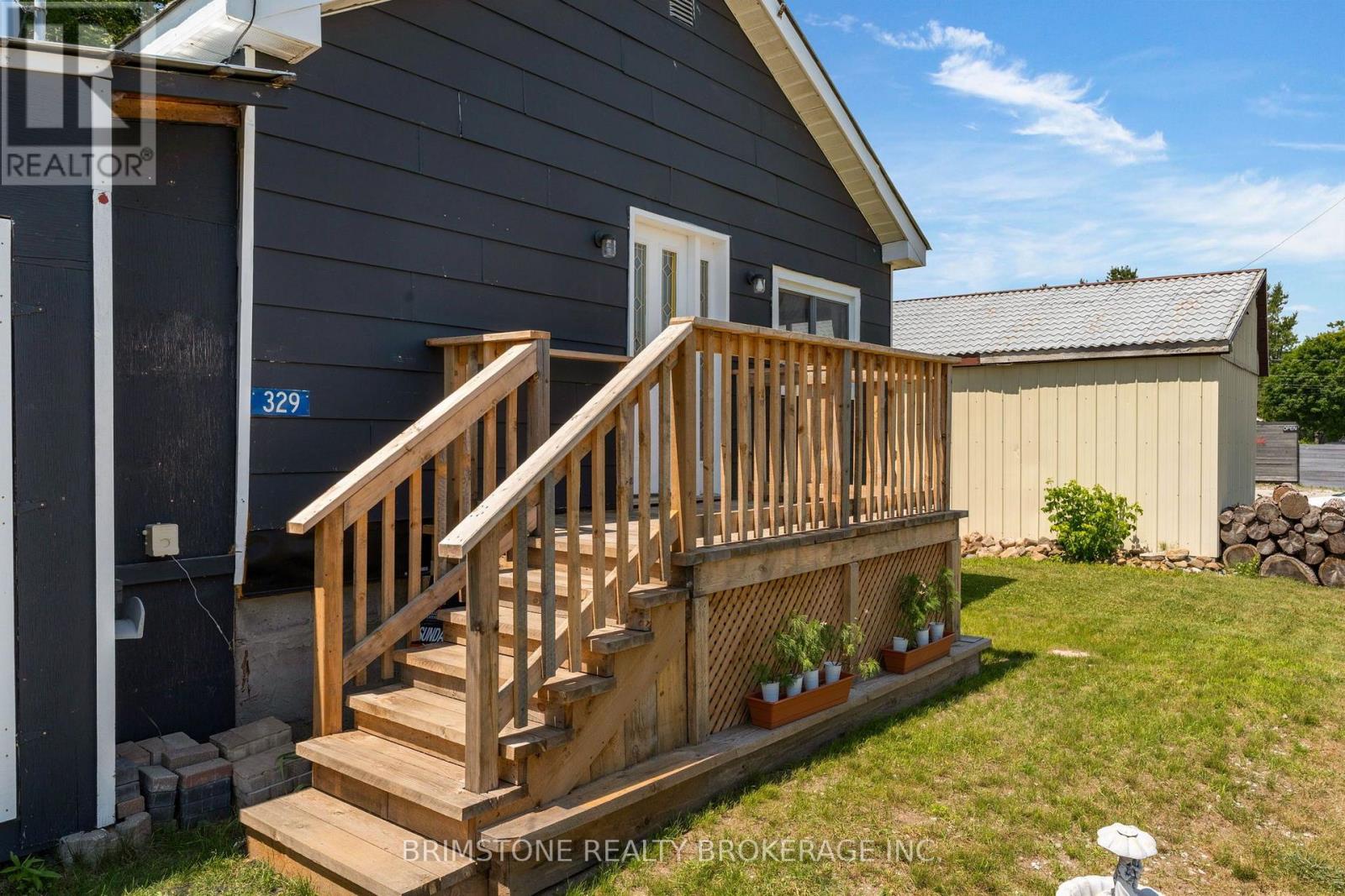 329 High Street Property Photo 6