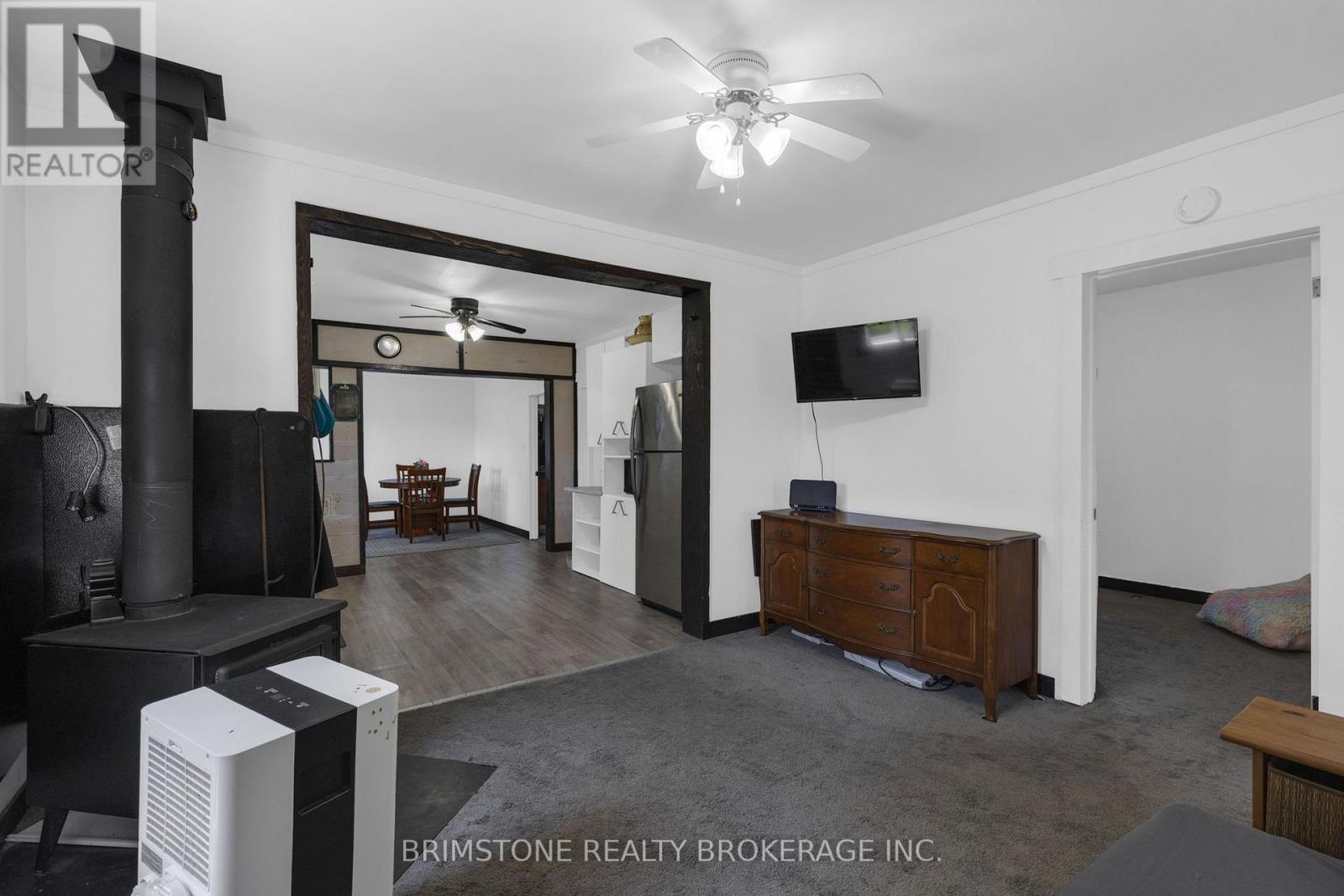 329 High Street Property Photo 10