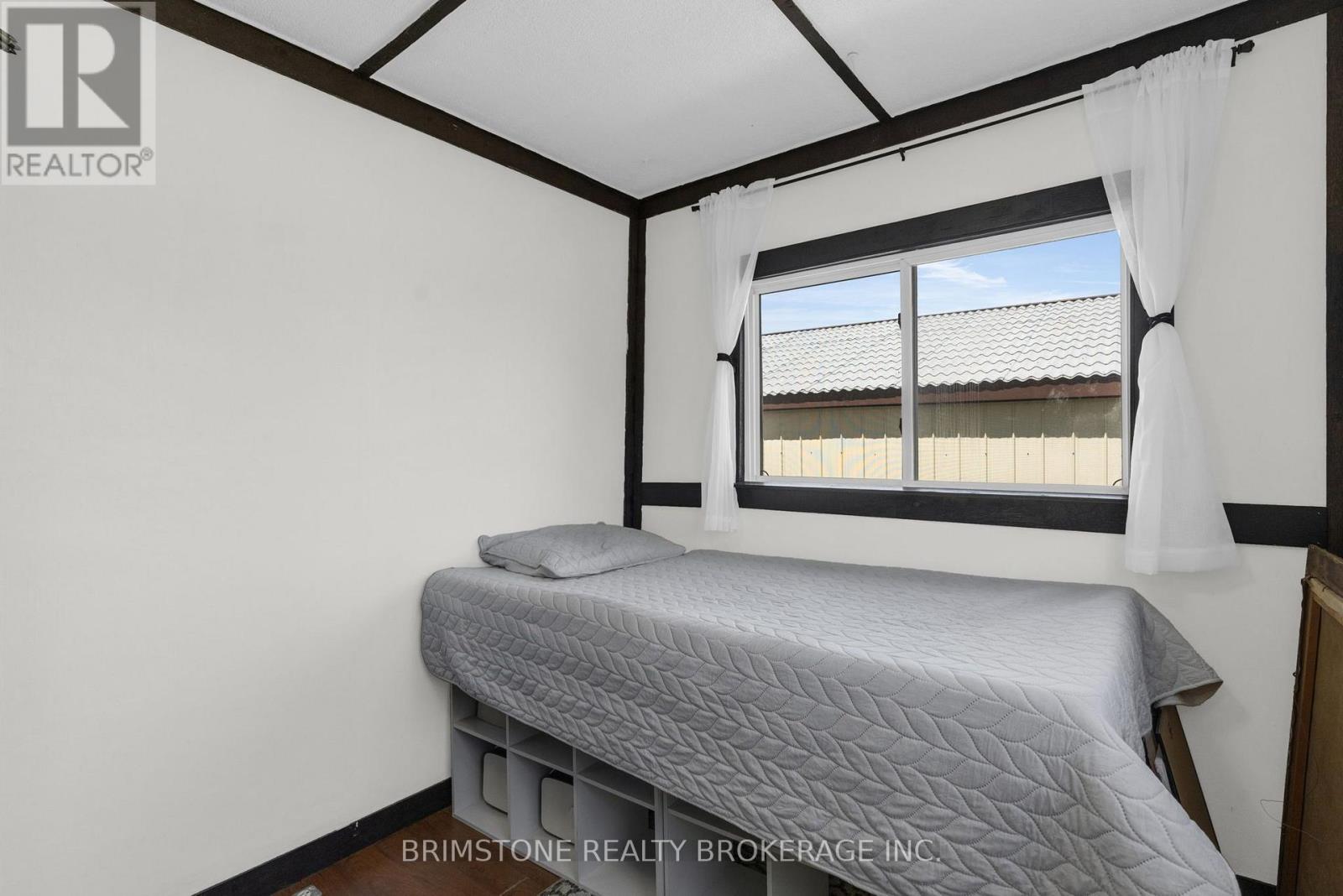 329 High Street Property Photo 20