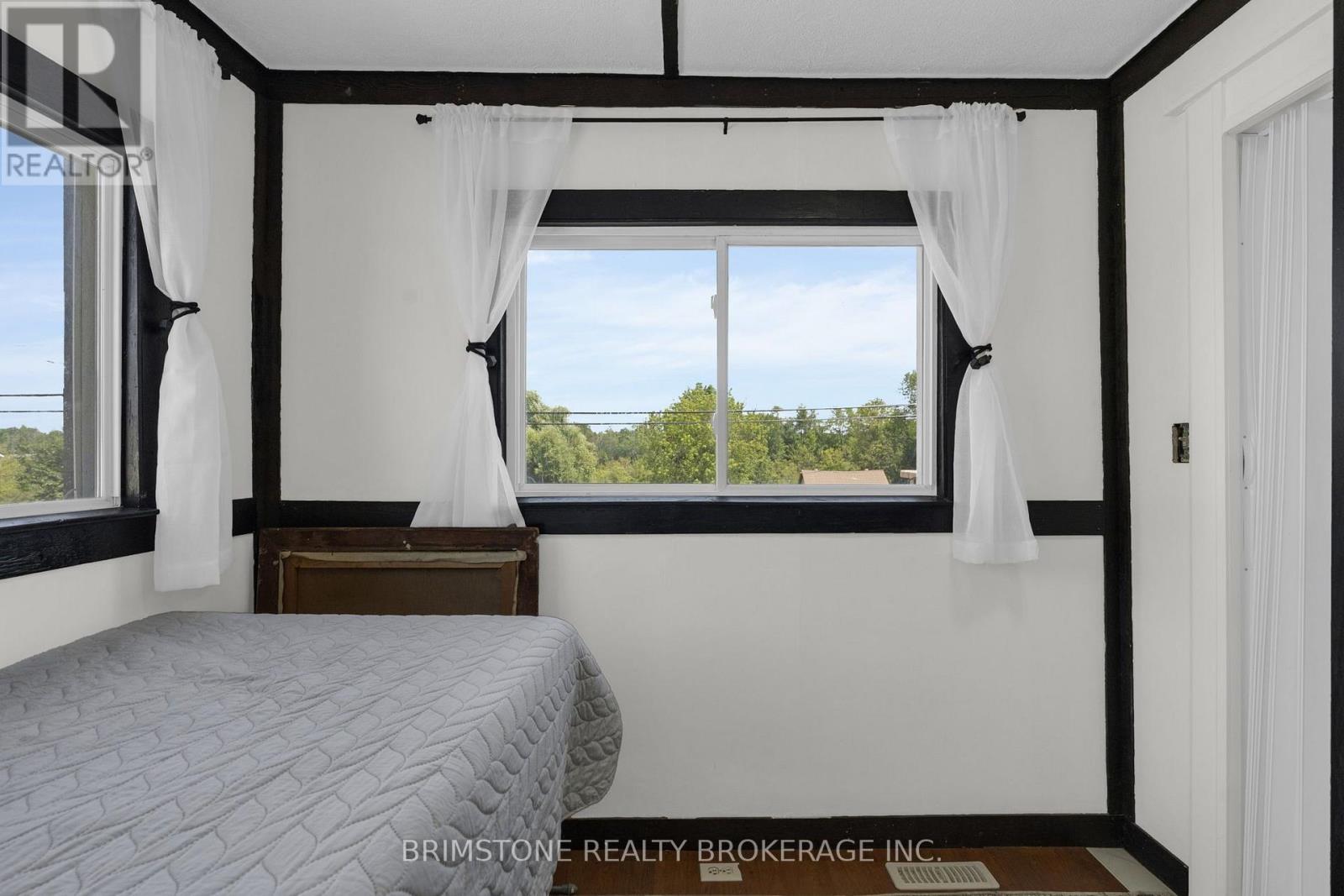 329 High Street Property Photo 21