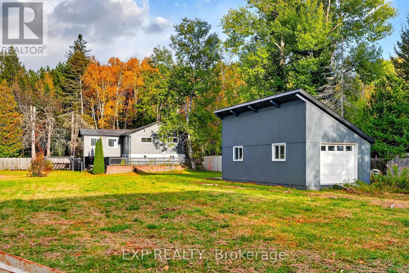 194 South Road Property Photo 11