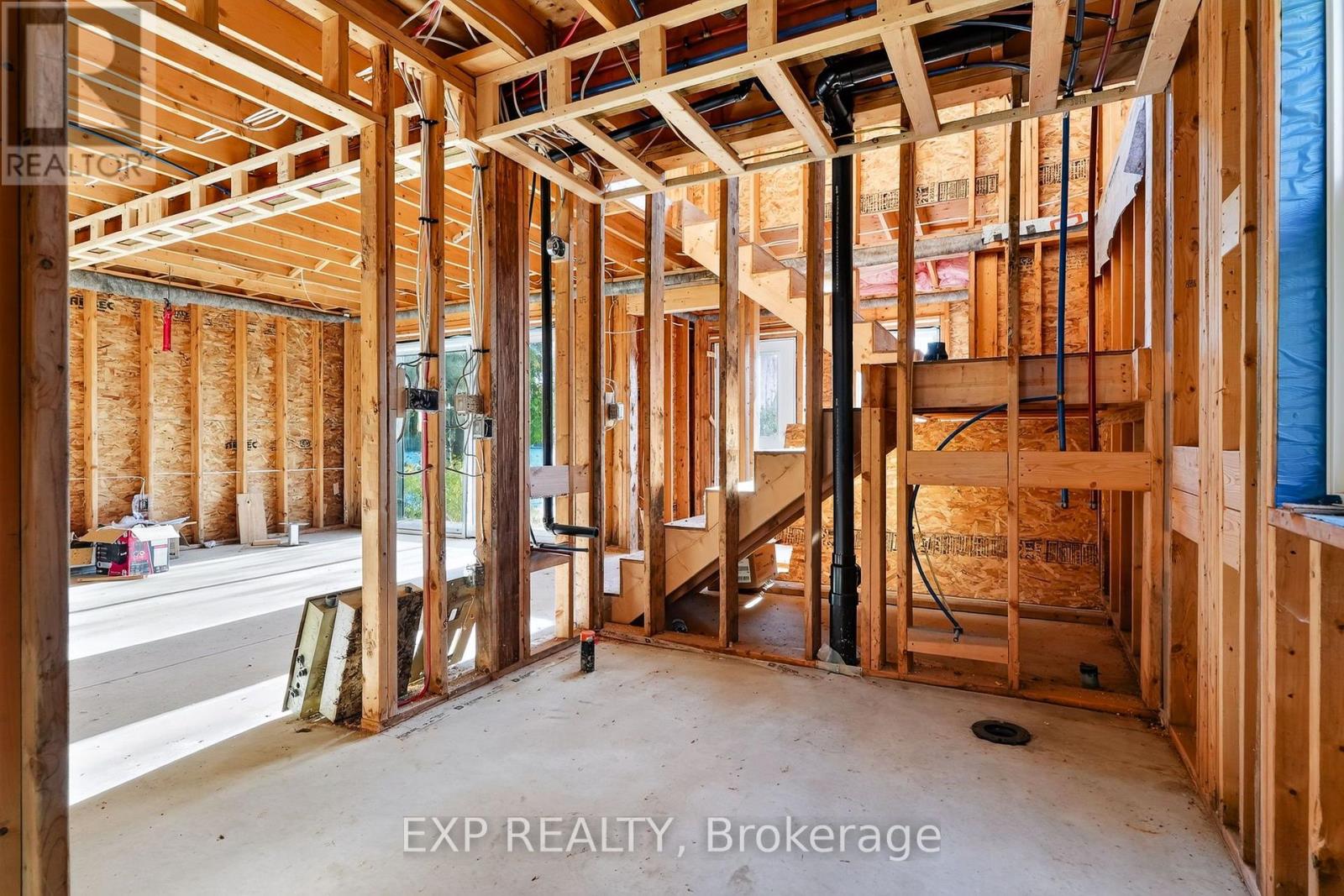 194 South Road Property Photo 33