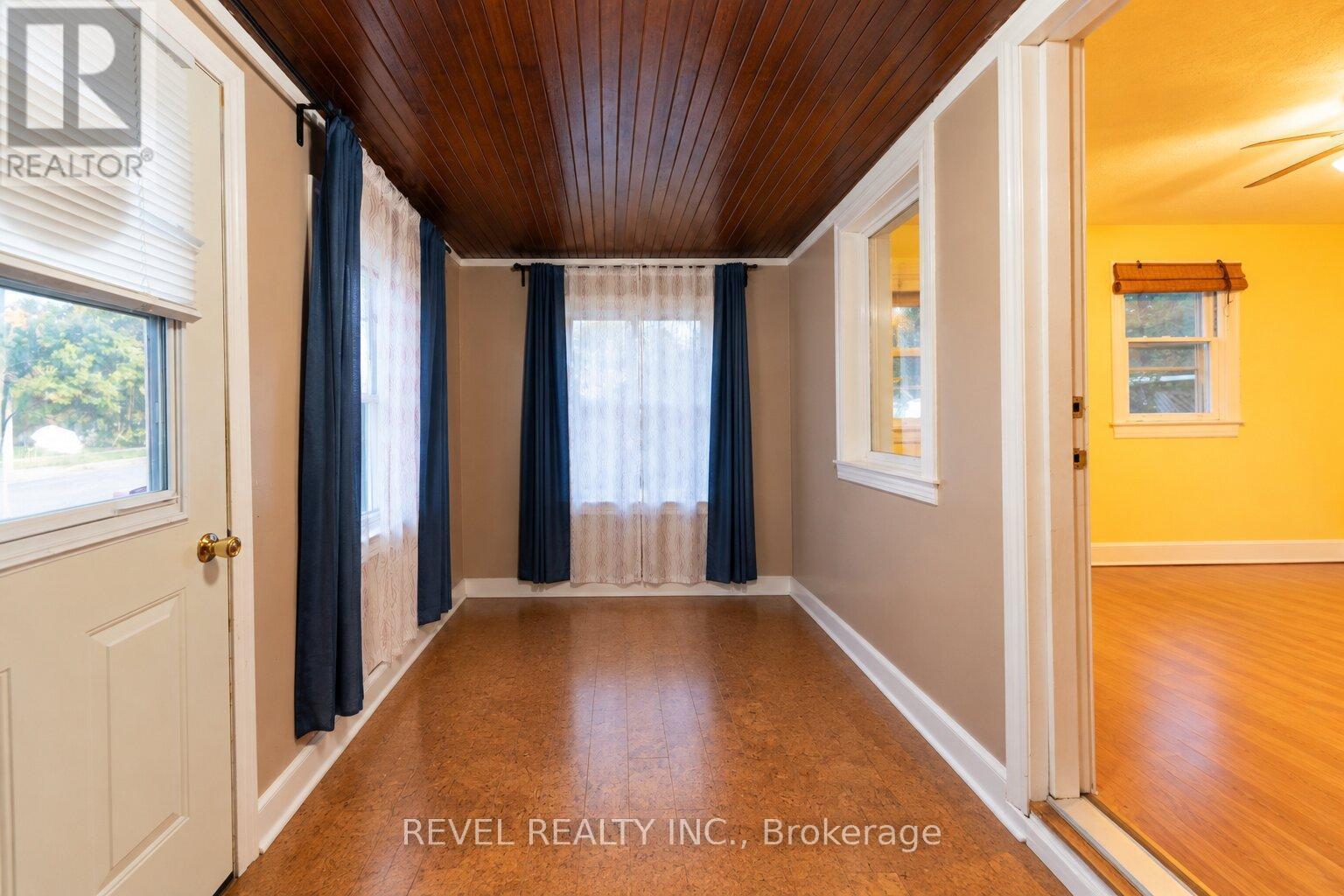 12 Merigold Street Property Photo 5