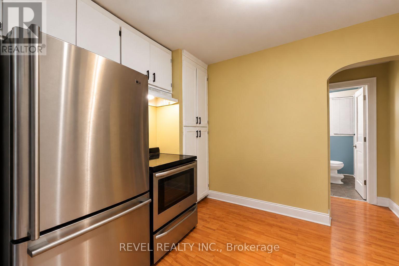 12 Merigold Street Property Photo 9