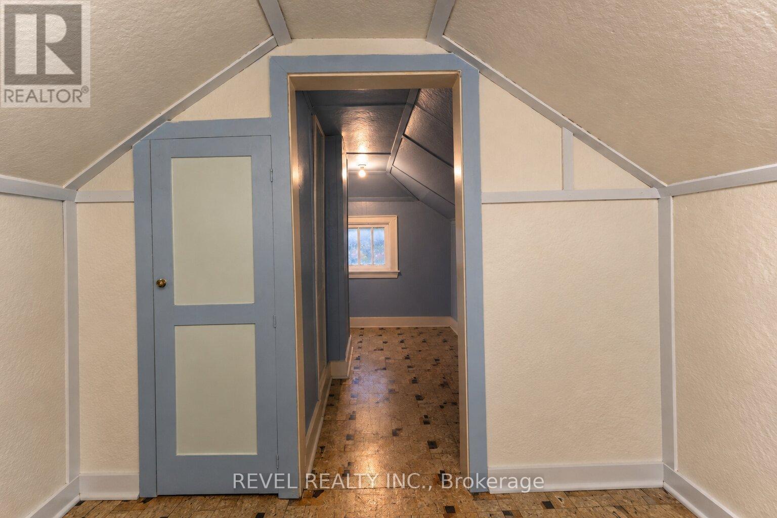 12 Merigold Street Property Photo 13