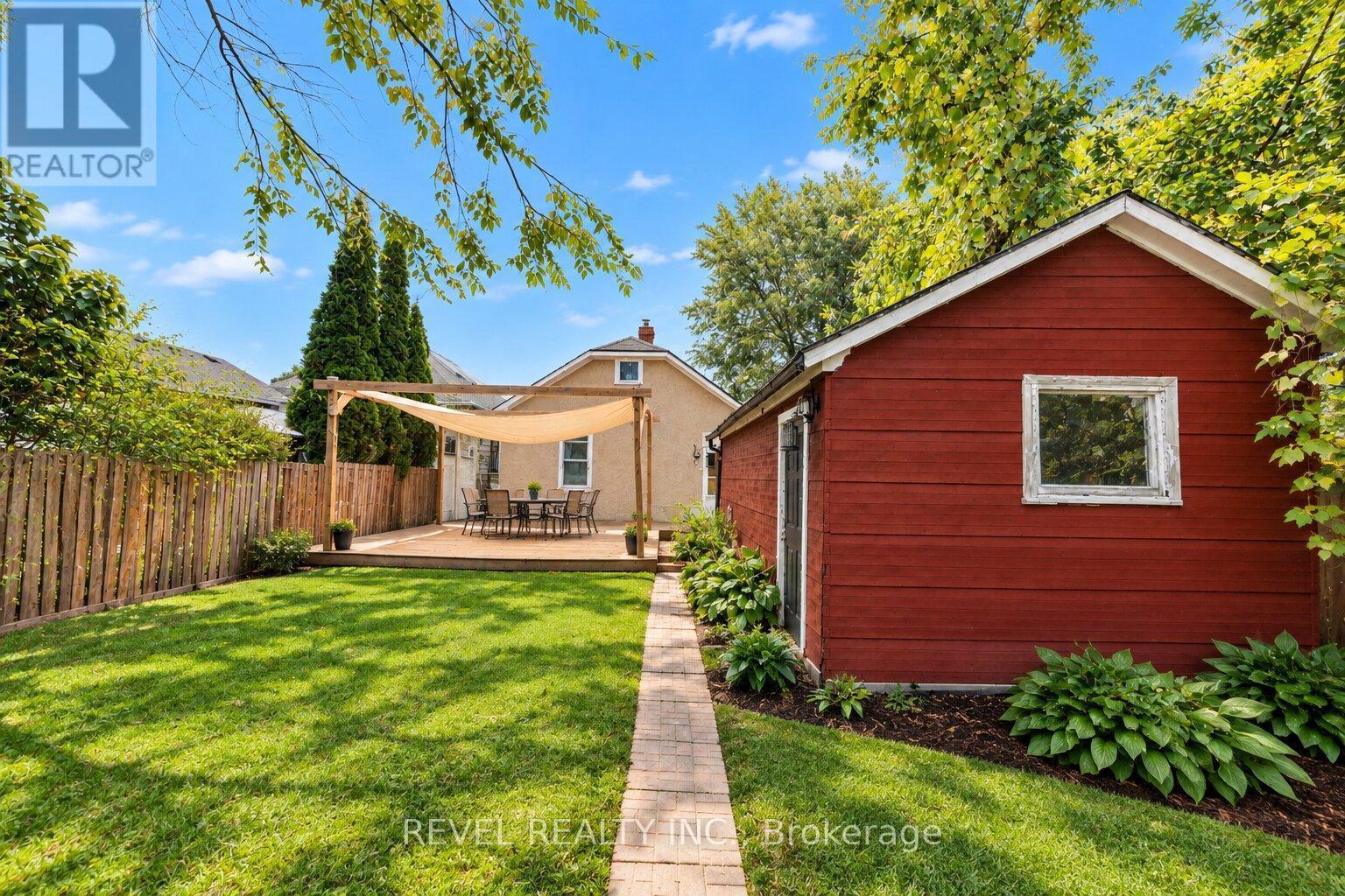12 Merigold Street Property Photo 20