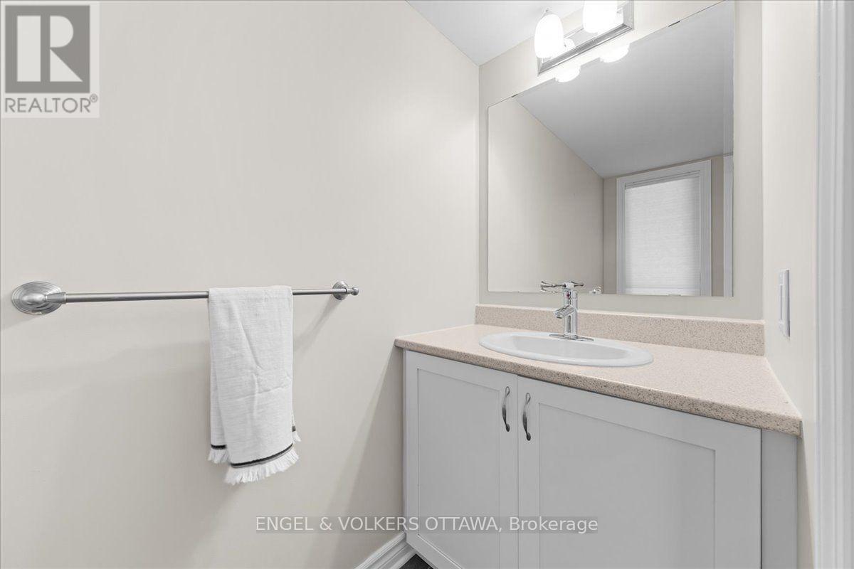 75 Blueheart Bay Property Photo 7