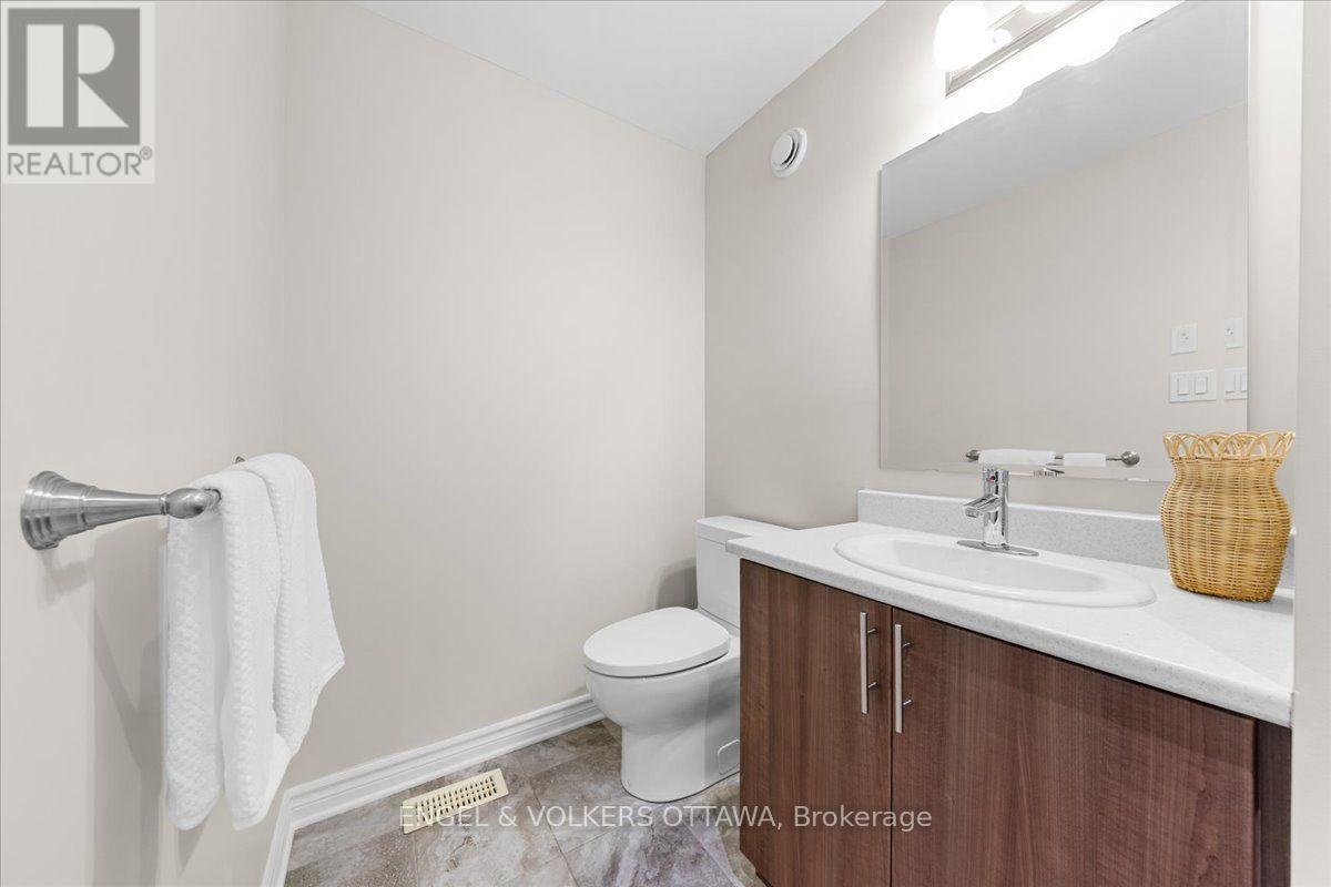 75 Blueheart Bay Property Photo 11