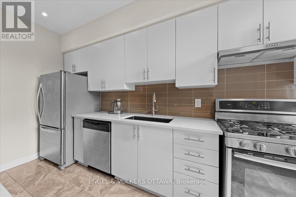75 Blueheart Bay Property Photo 23