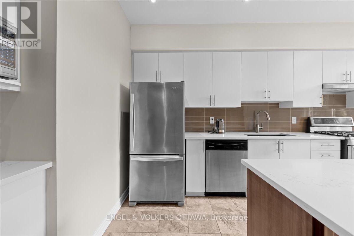 75 Blueheart Bay Property Photo 24