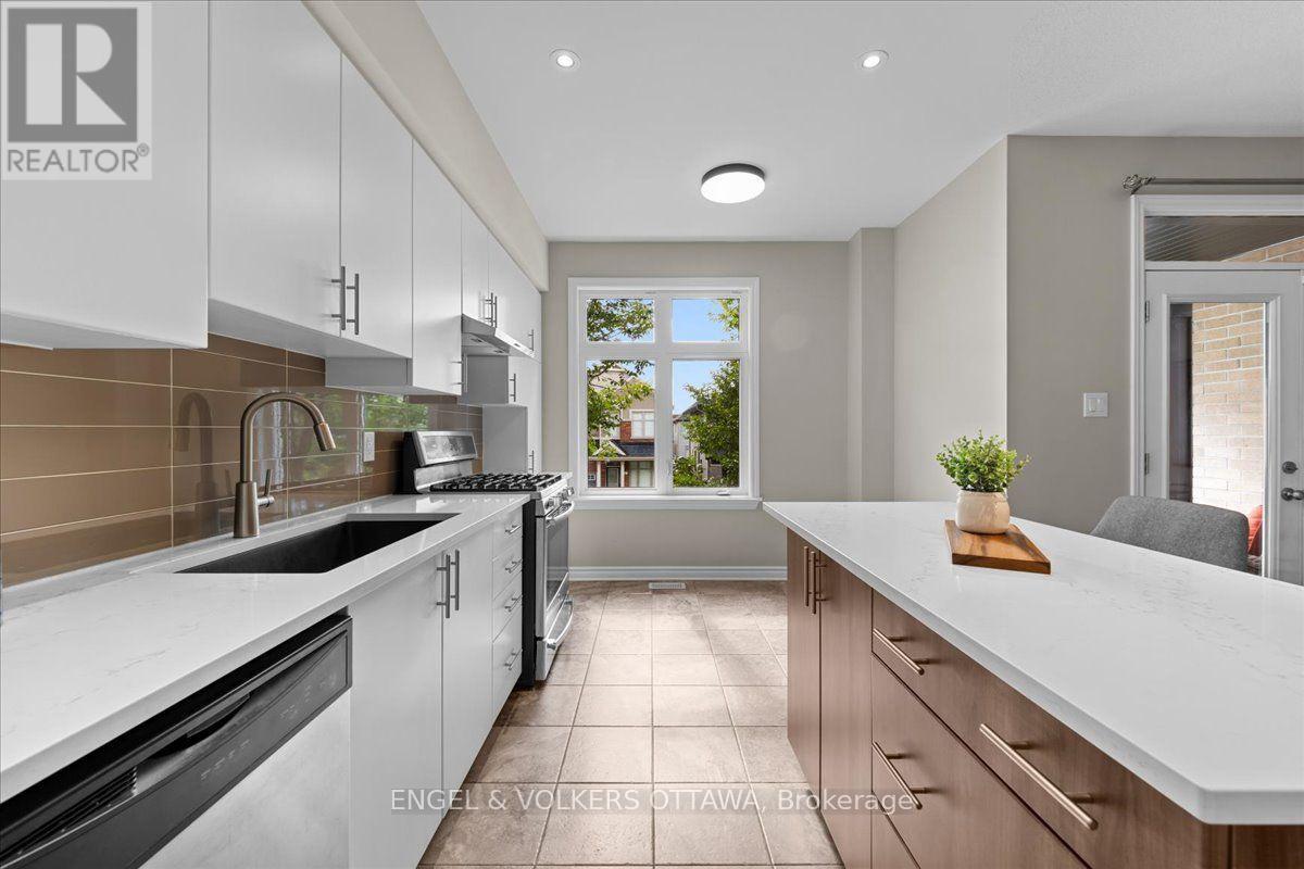 75 Blueheart Bay Property Photo 25
