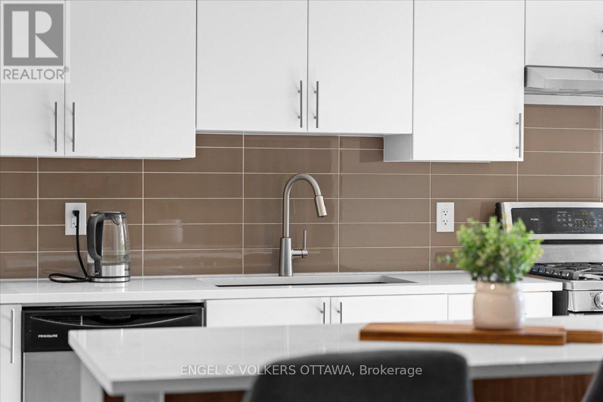 75 Blueheart Bay Property Photo 38