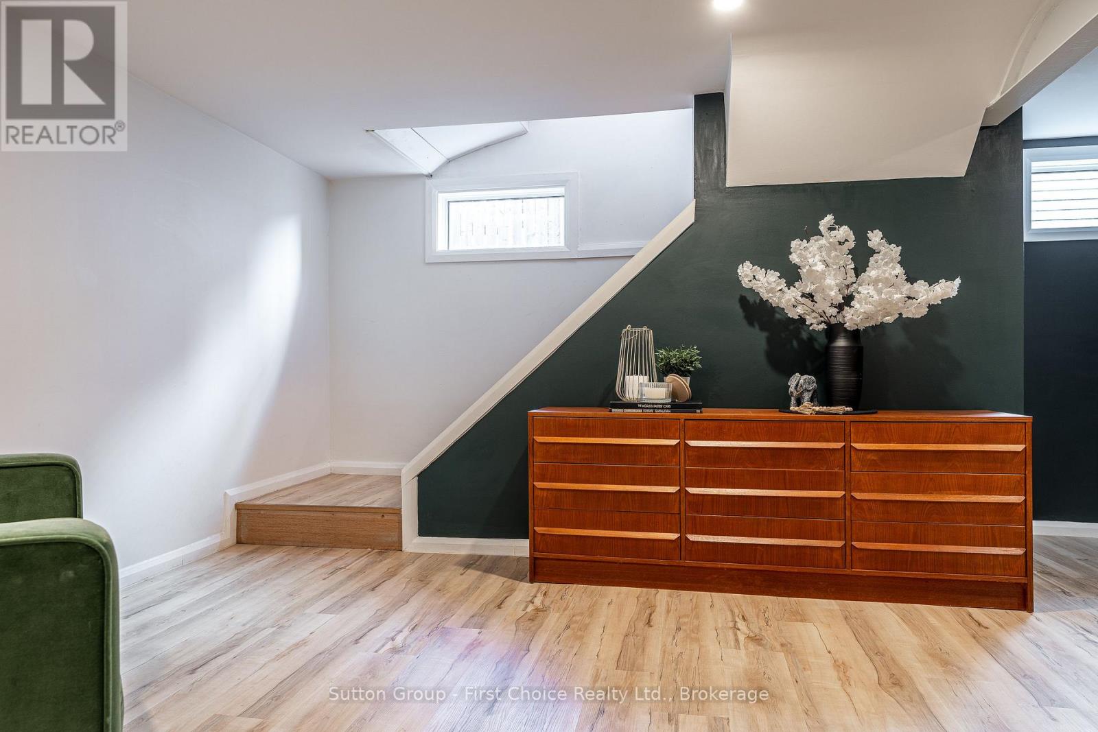 226 Birmingham Street Property Photo 28