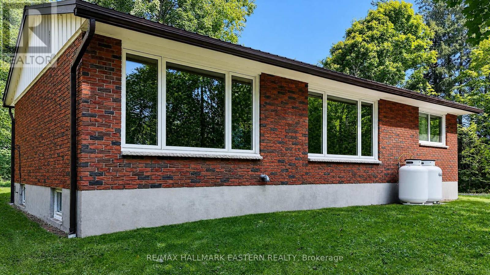 3743 Dummer Asphodel Road Property Photo 4