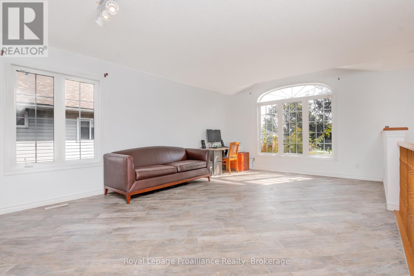120 Raglan Street Property Photo 7