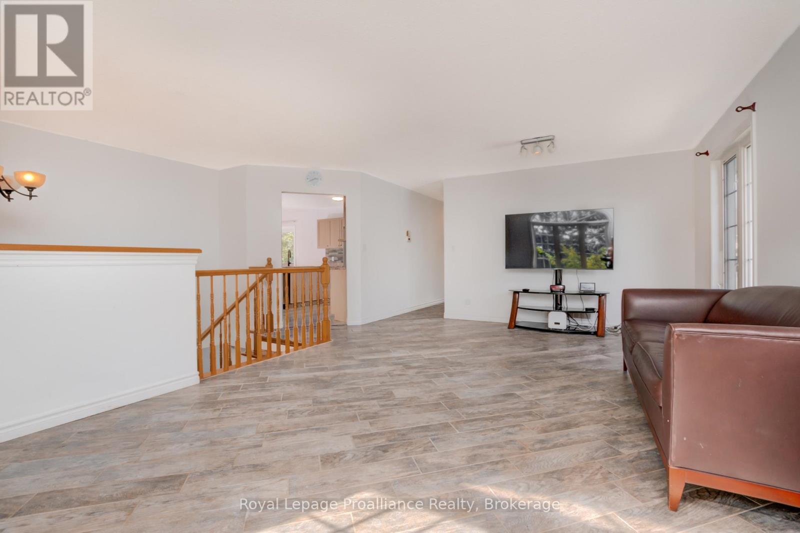 120 Raglan Street Property Photo 9