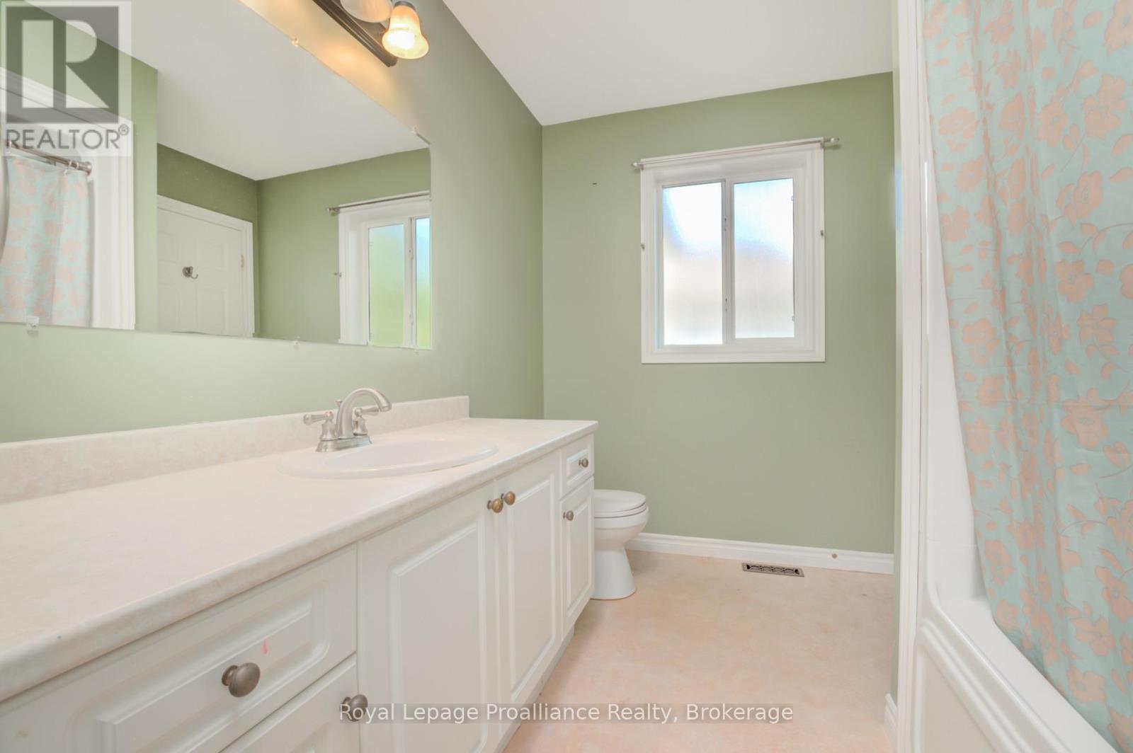 120 Raglan Street Property Photo 21