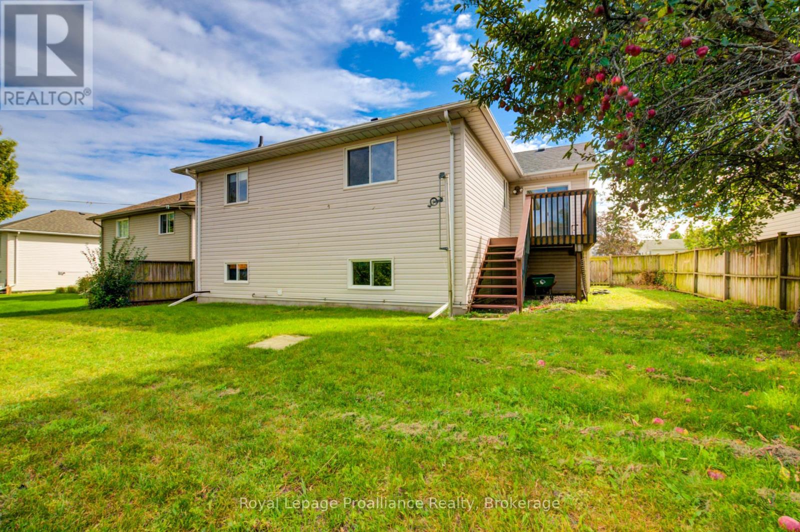 120 Raglan Street Property Photo 35