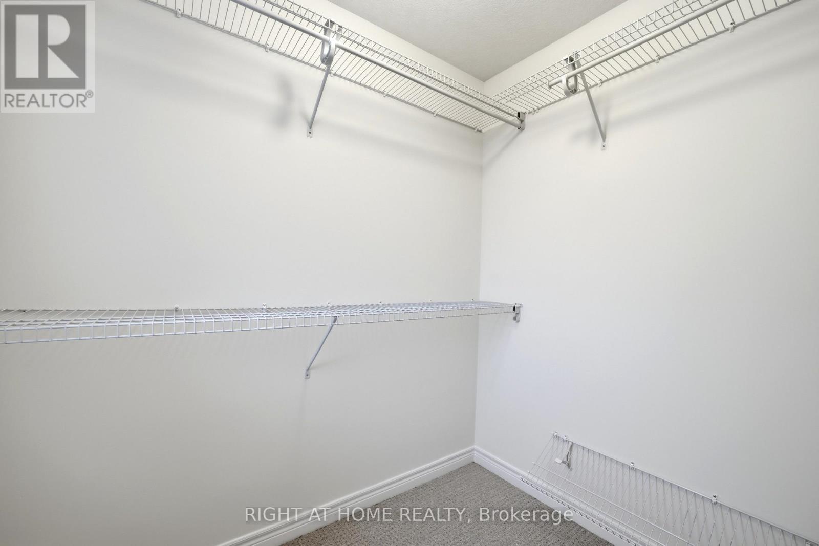 32 Rolling Lane Property Photo 23