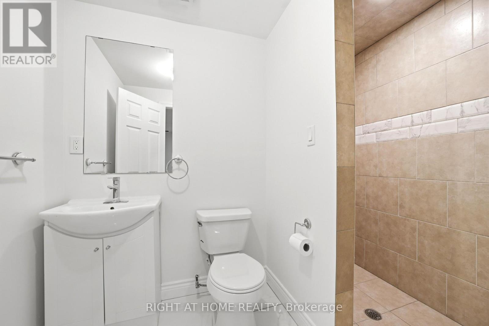 32 Rolling Lane Property Photo 38