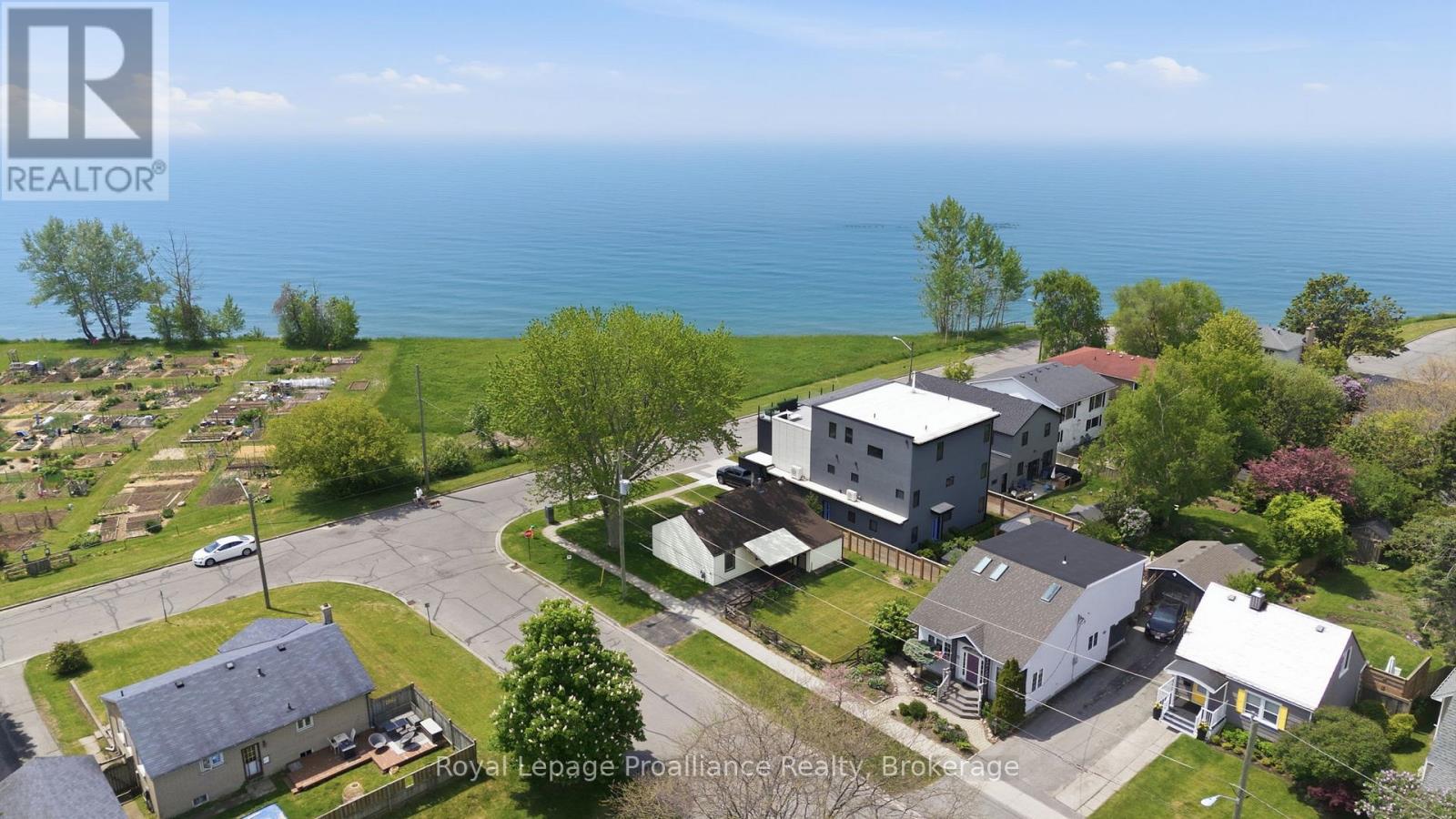 478 Monk Street Property Photo 2