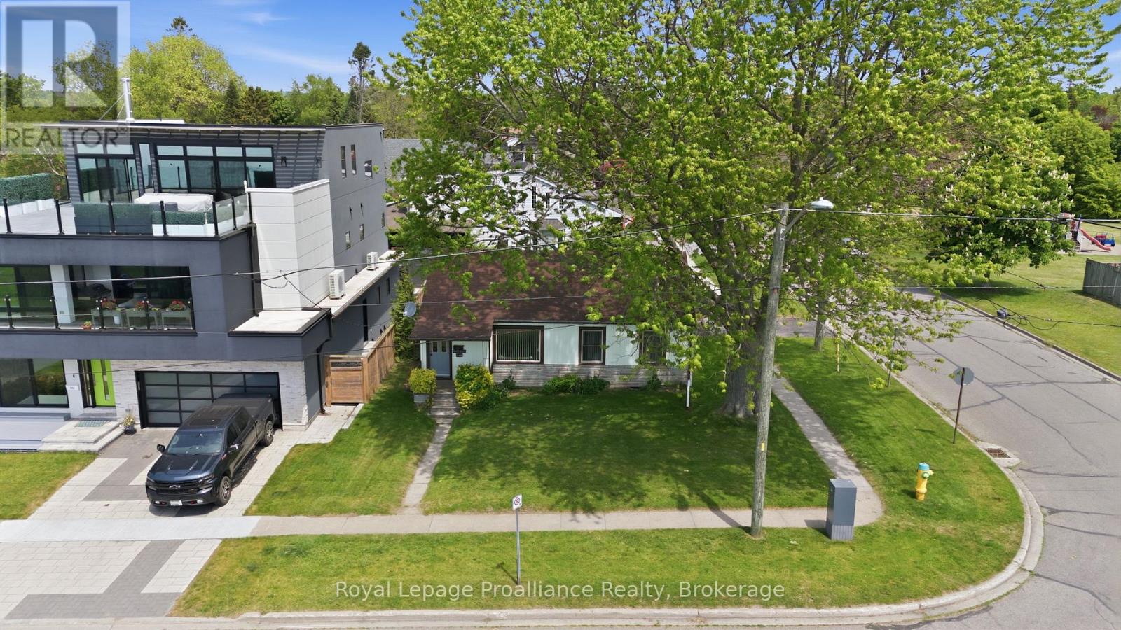 478 Monk Street Property Photo 5