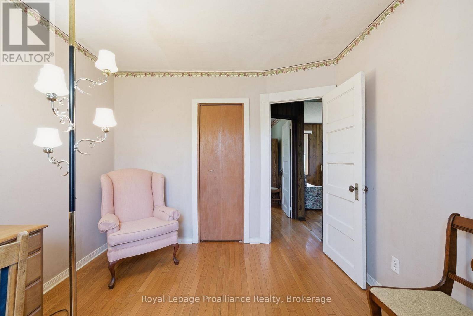 478 Monk Street Property Photo 21