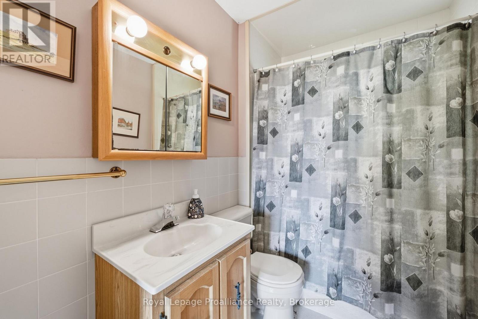478 Monk Street Property Photo 26