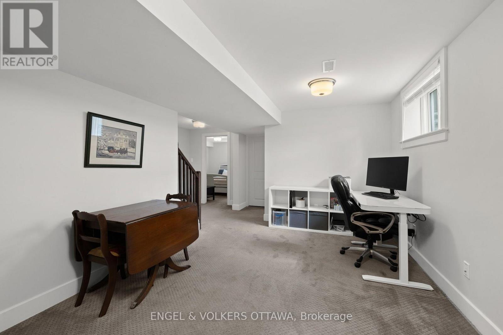 538 Silverbell Crescent Property Photo 19