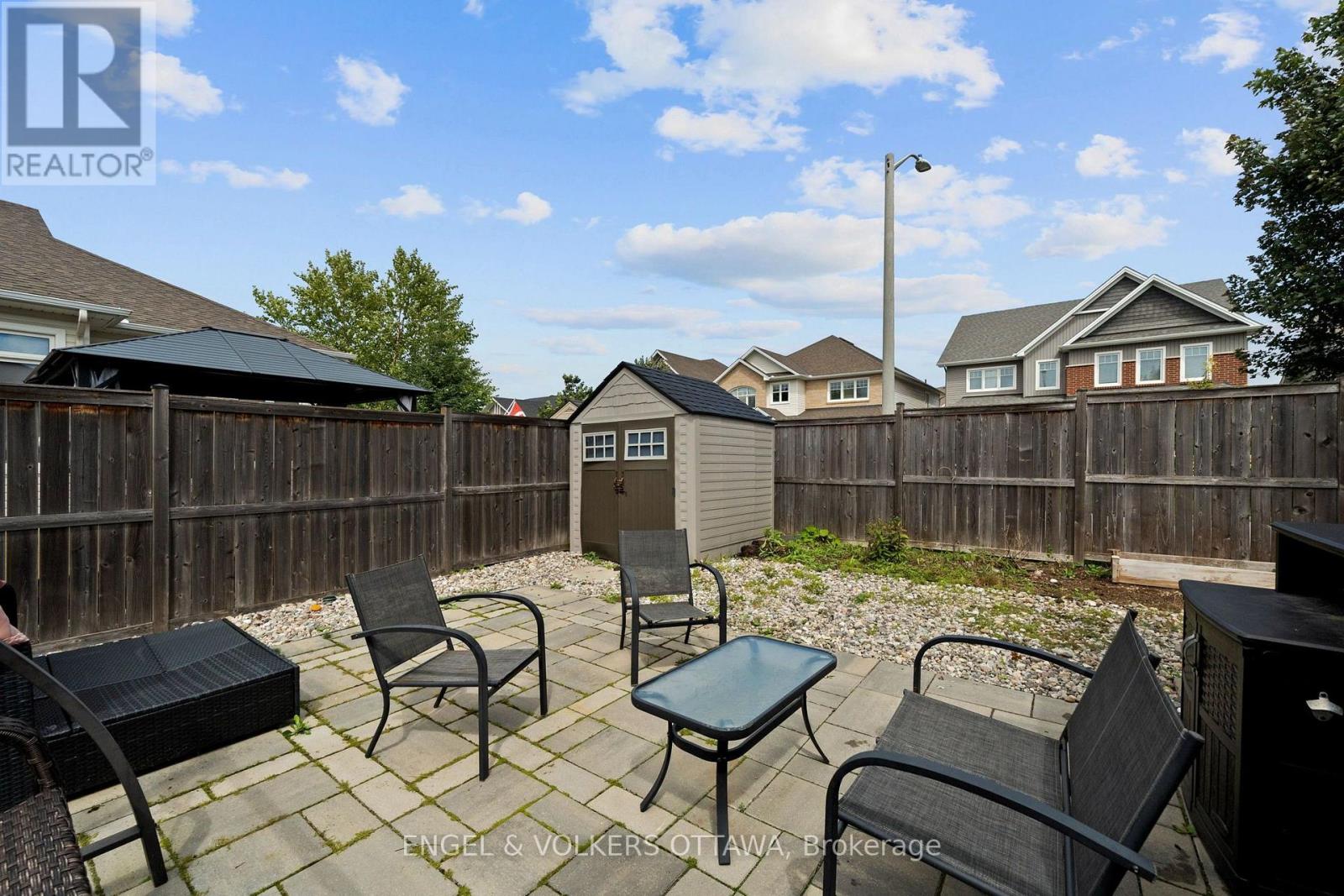 538 Silverbell Crescent Property Photo 30