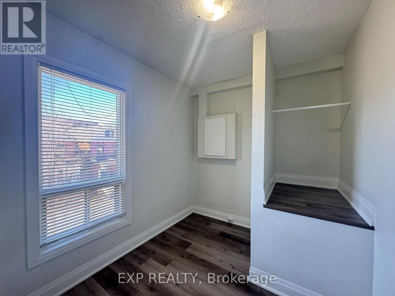 58 Arthur Avenue N Property Photo 16