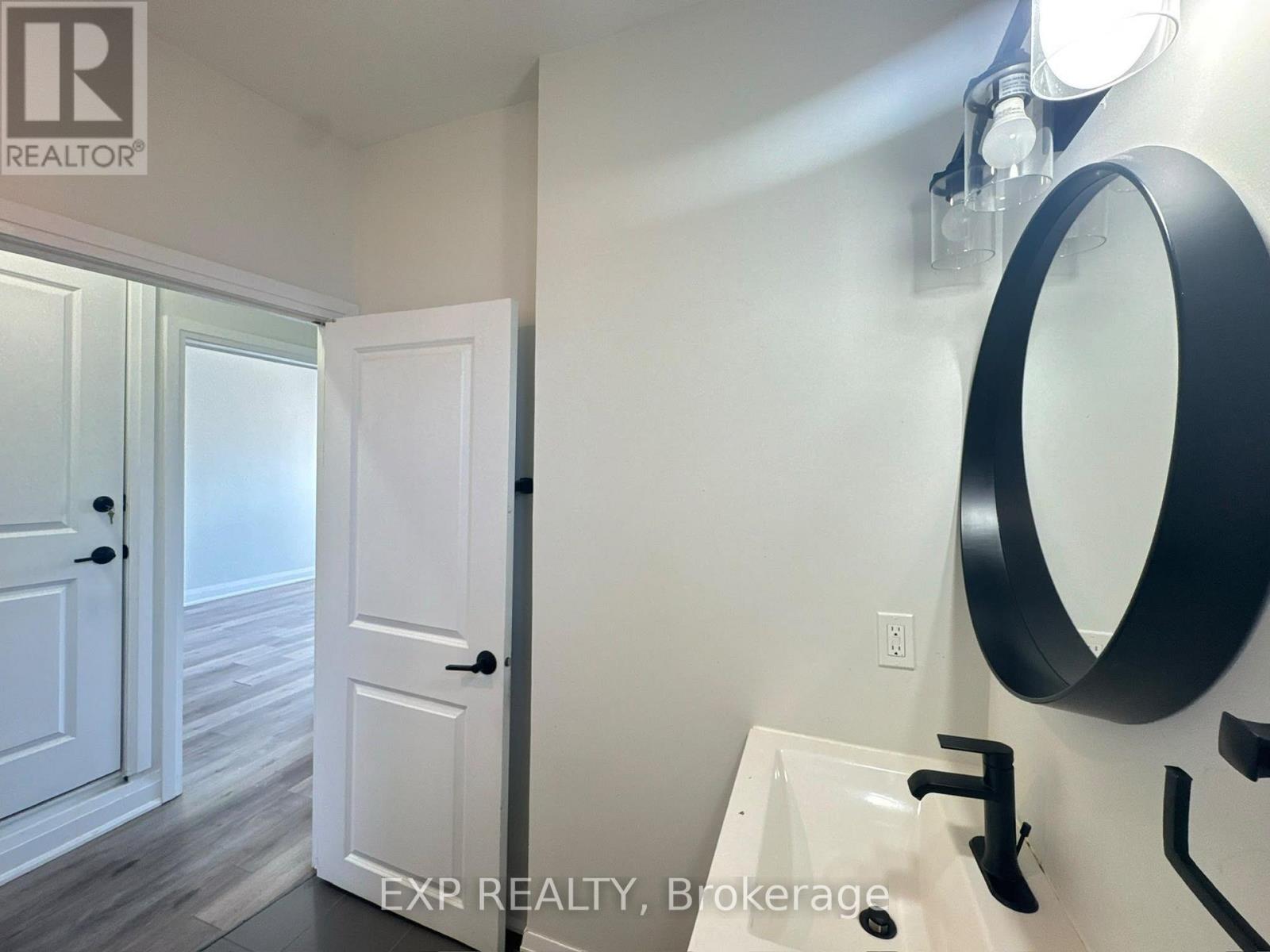 58 Arthur Avenue N Property Photo 22