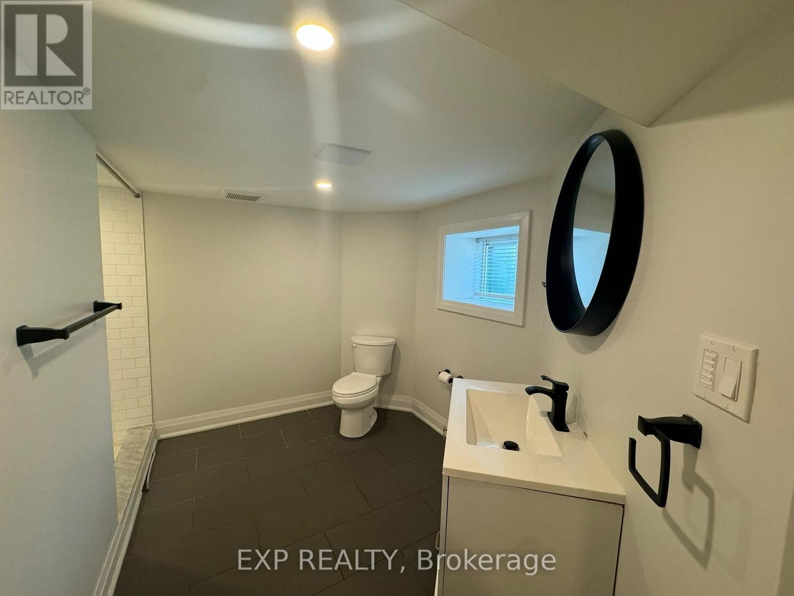 58 Arthur Avenue N Property Photo 26