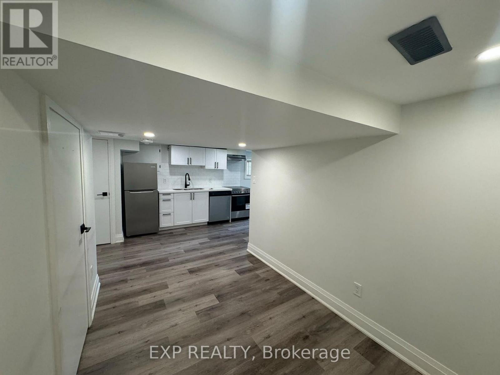 58 Arthur Avenue N Property Photo 30