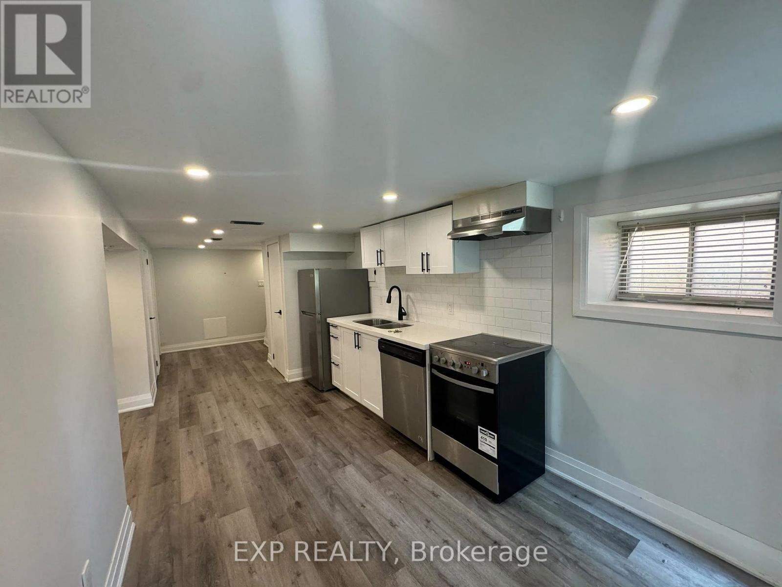 58 Arthur Avenue N Property Photo 32