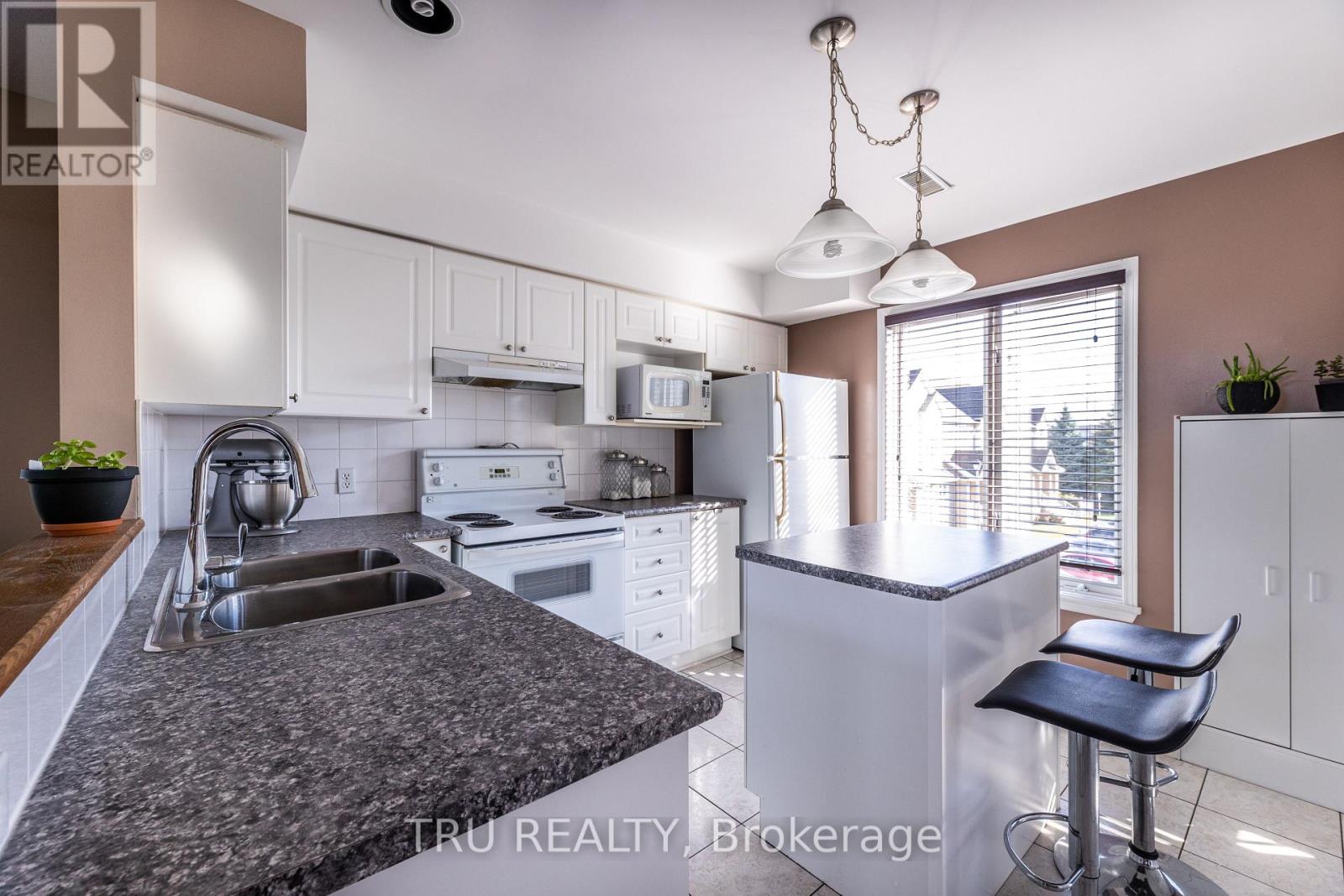 1707 Blohm Drive Property Photo 10