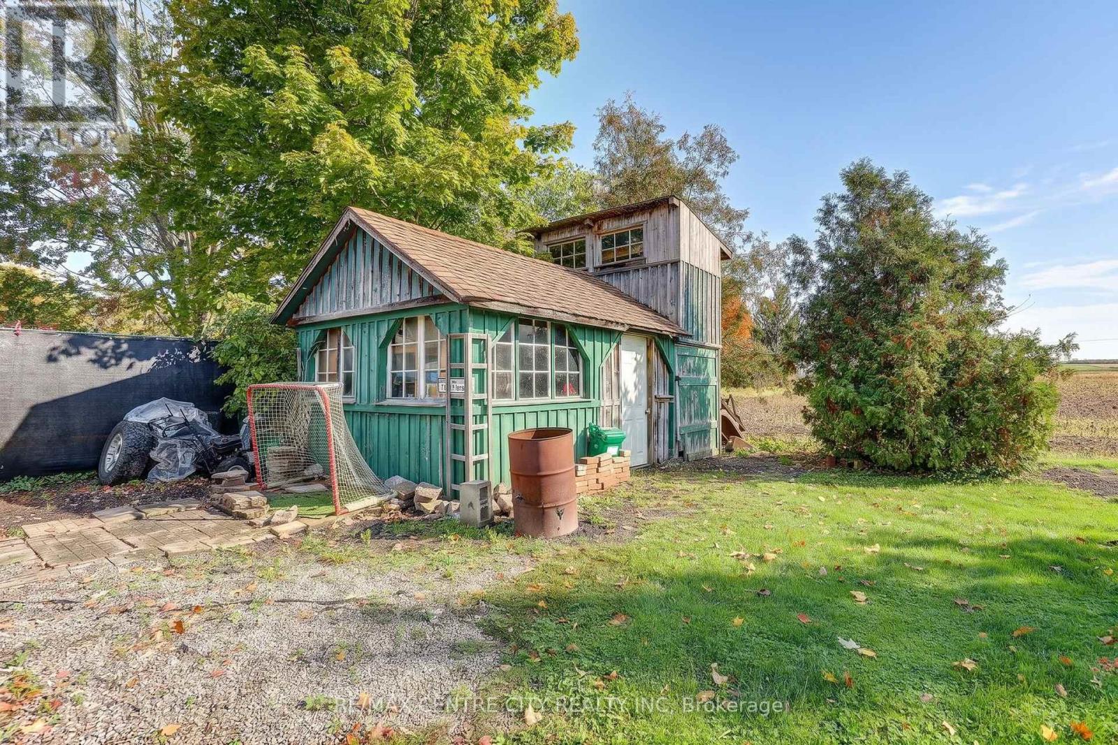 163547 Brownsville Road Property Photo 17
