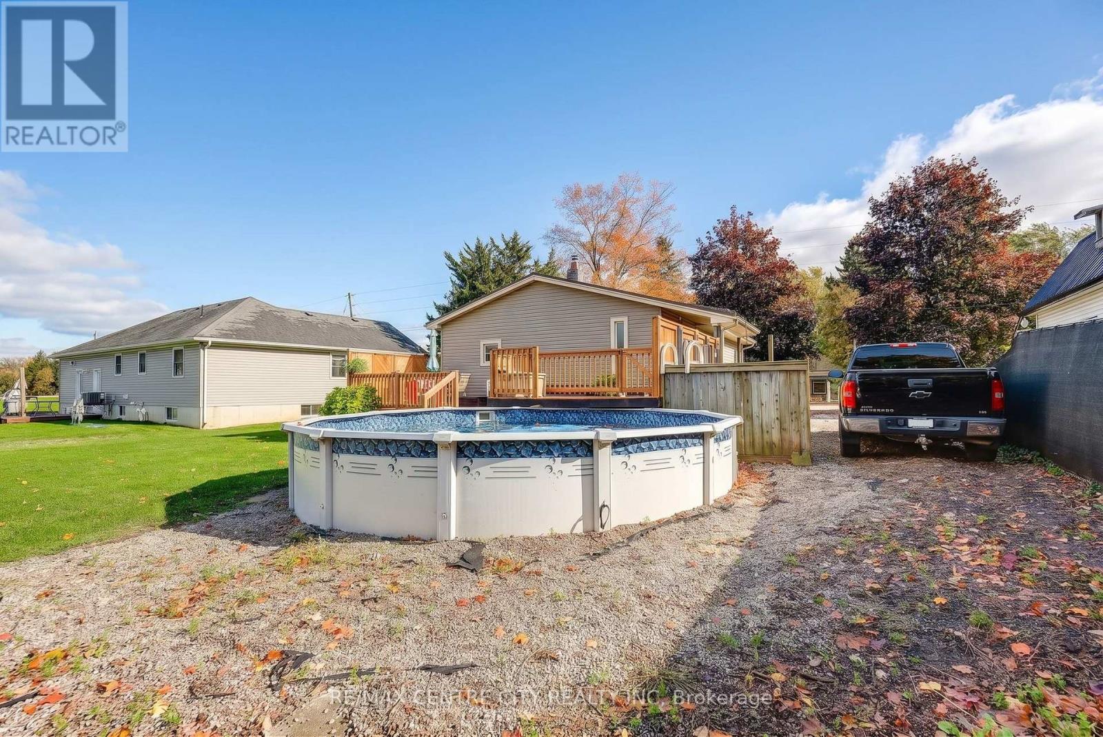 163547 Brownsville Road Property Photo 18