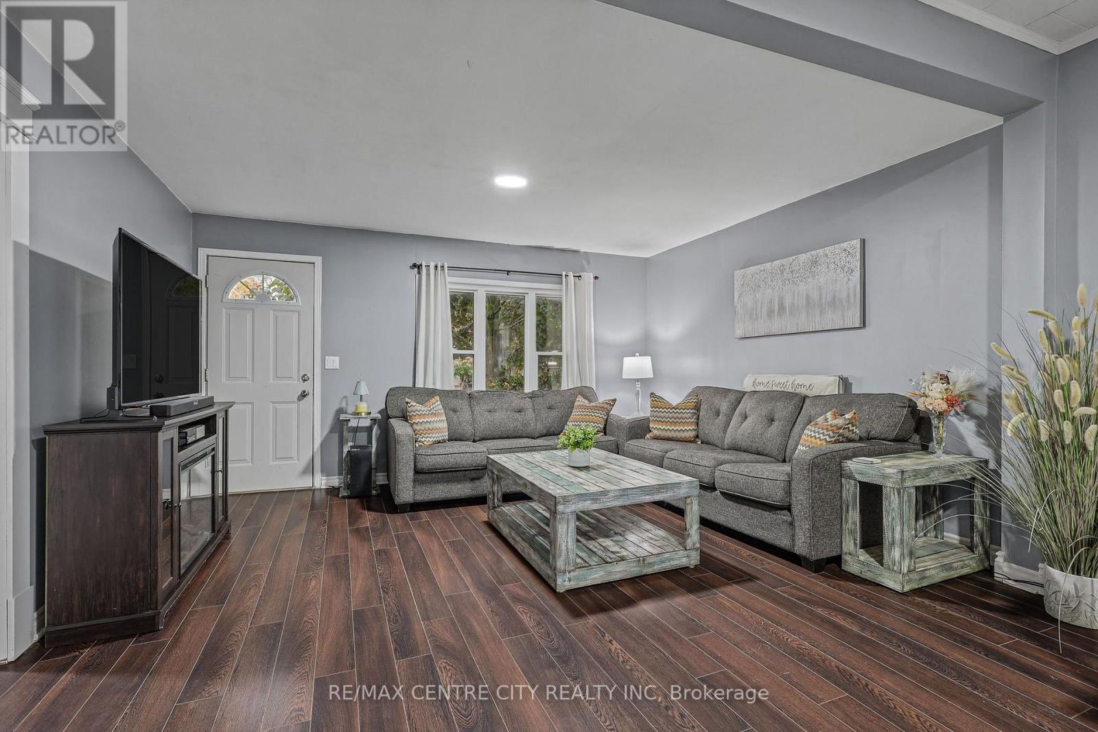163547 Brownsville Road Property Photo 25
