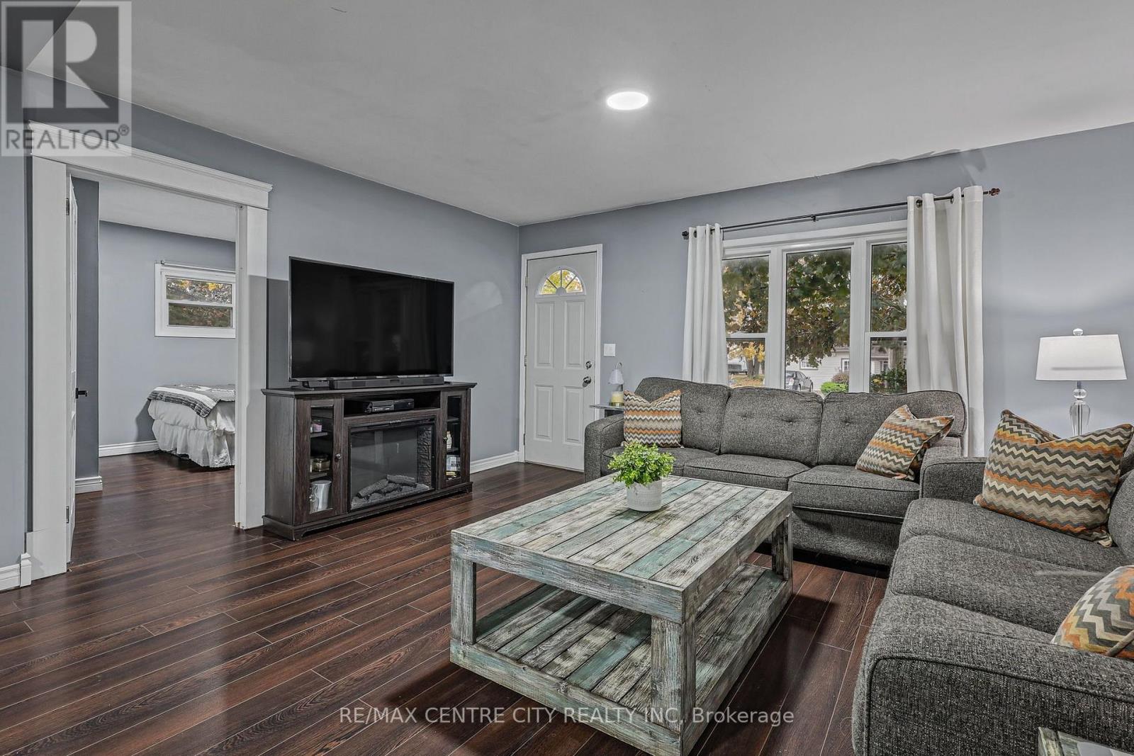 163547 Brownsville Road Property Photo 26