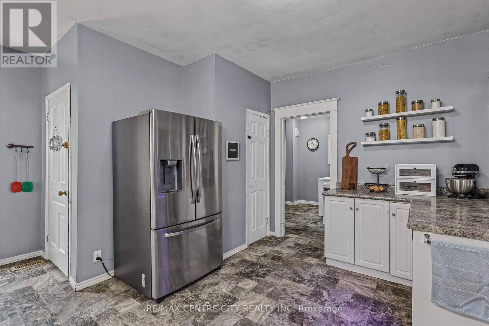 163547 Brownsville Road Property Photo 44