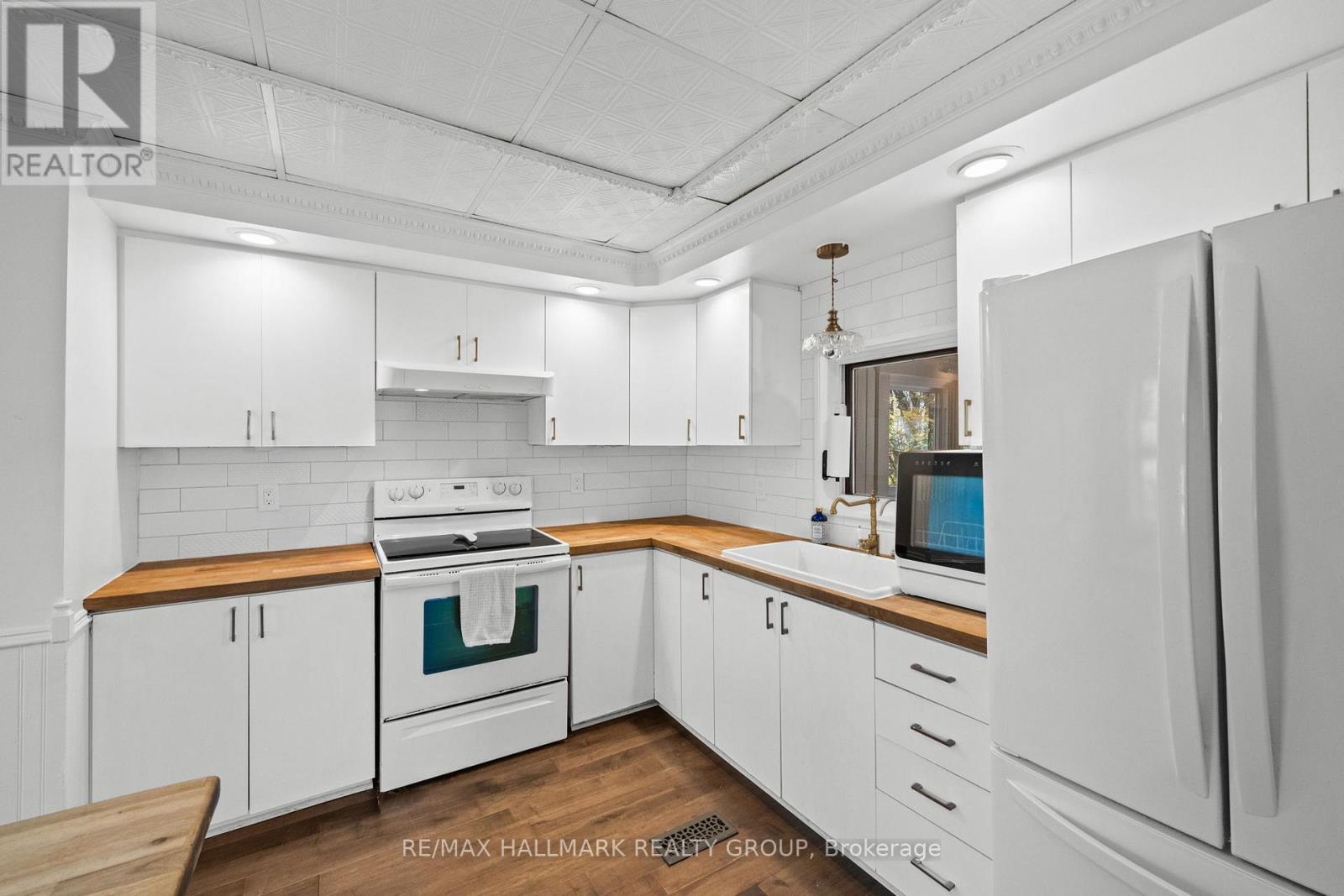 5001 Dunning Road Property Photo 14