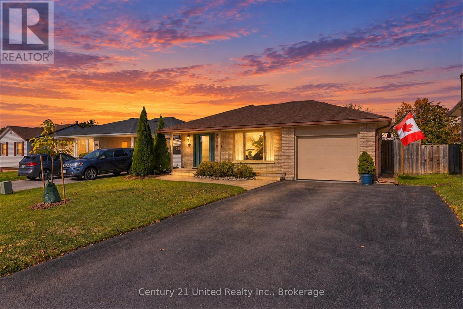 898 Sydenham Road Property Photo 1