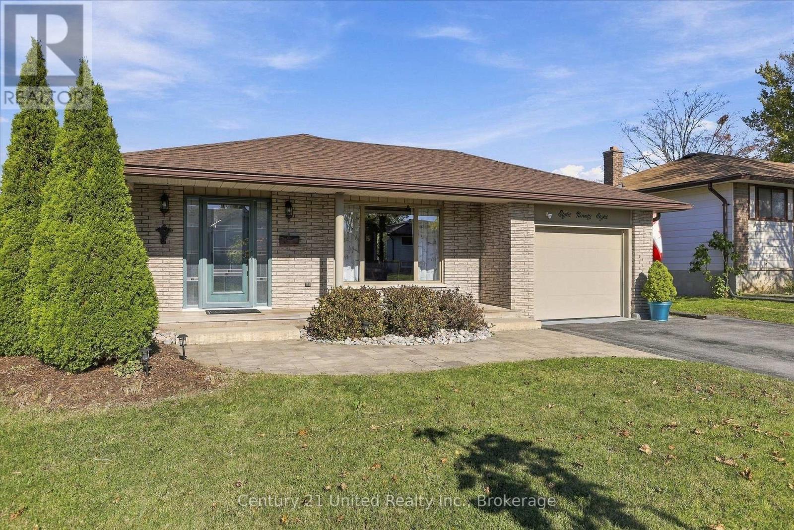 898 Sydenham Road Property Photo 4