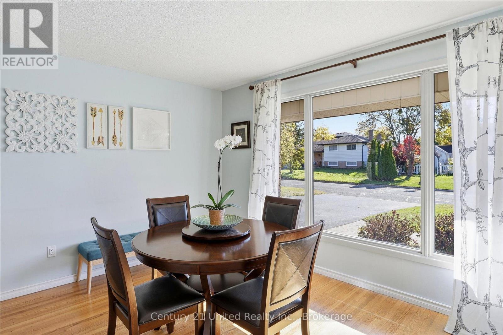 898 Sydenham Road Property Photo 8