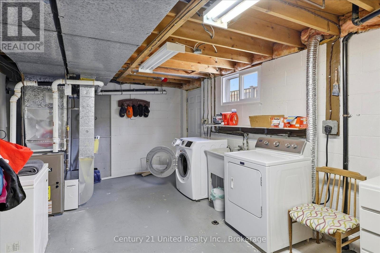 898 Sydenham Road Property Photo 34