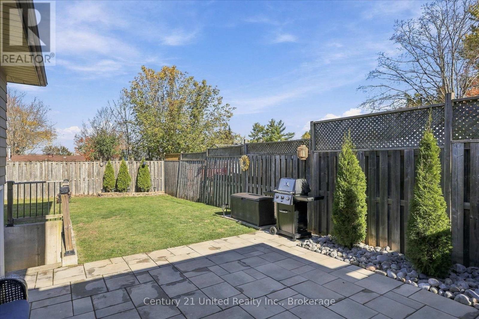898 Sydenham Road Property Photo 40