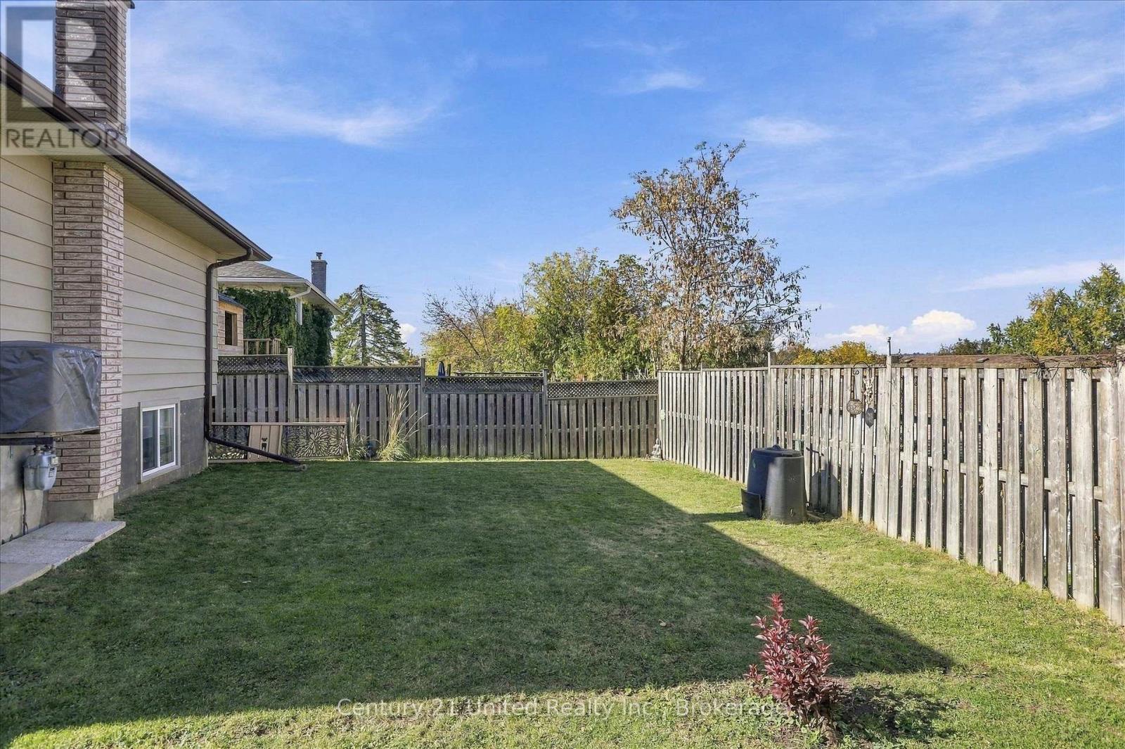 898 Sydenham Road Property Photo 42
