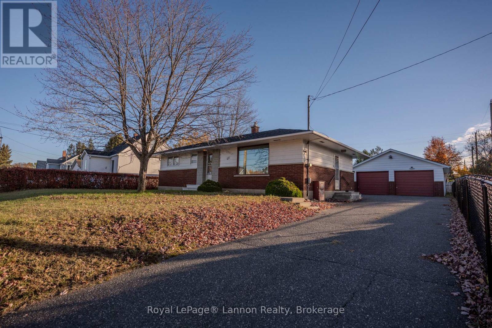 221 Balsam Street Property Photo 1